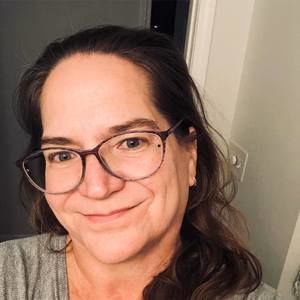 Meet your Posher, Amy